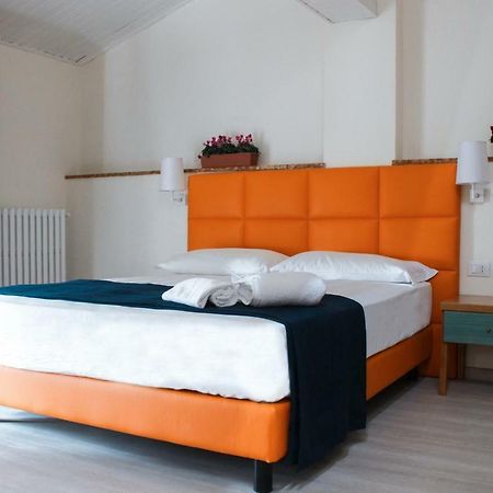 โฮเต็ล วิลลา อัซซูร์รา-ใหม่ Hotel โบโลญญา ภายนอก รูปภาพ