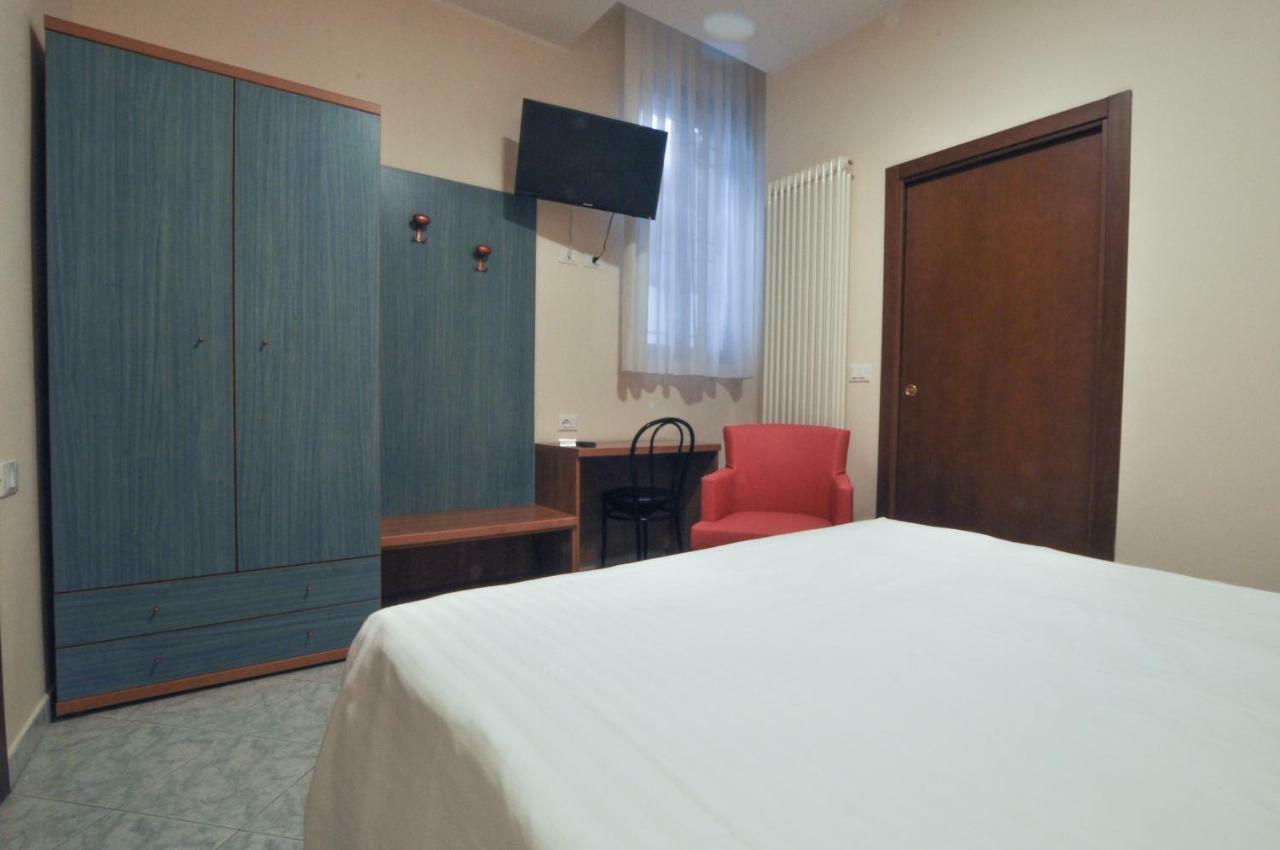 โฮเต็ล วิลลา อัซซูร์รา-ใหม่ Hotel โบโลญญา ภายนอก รูปภาพ