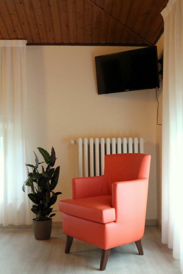 โฮเต็ล วิลลา อัซซูร์รา-ใหม่ Hotel โบโลญญา ภายนอก รูปภาพ